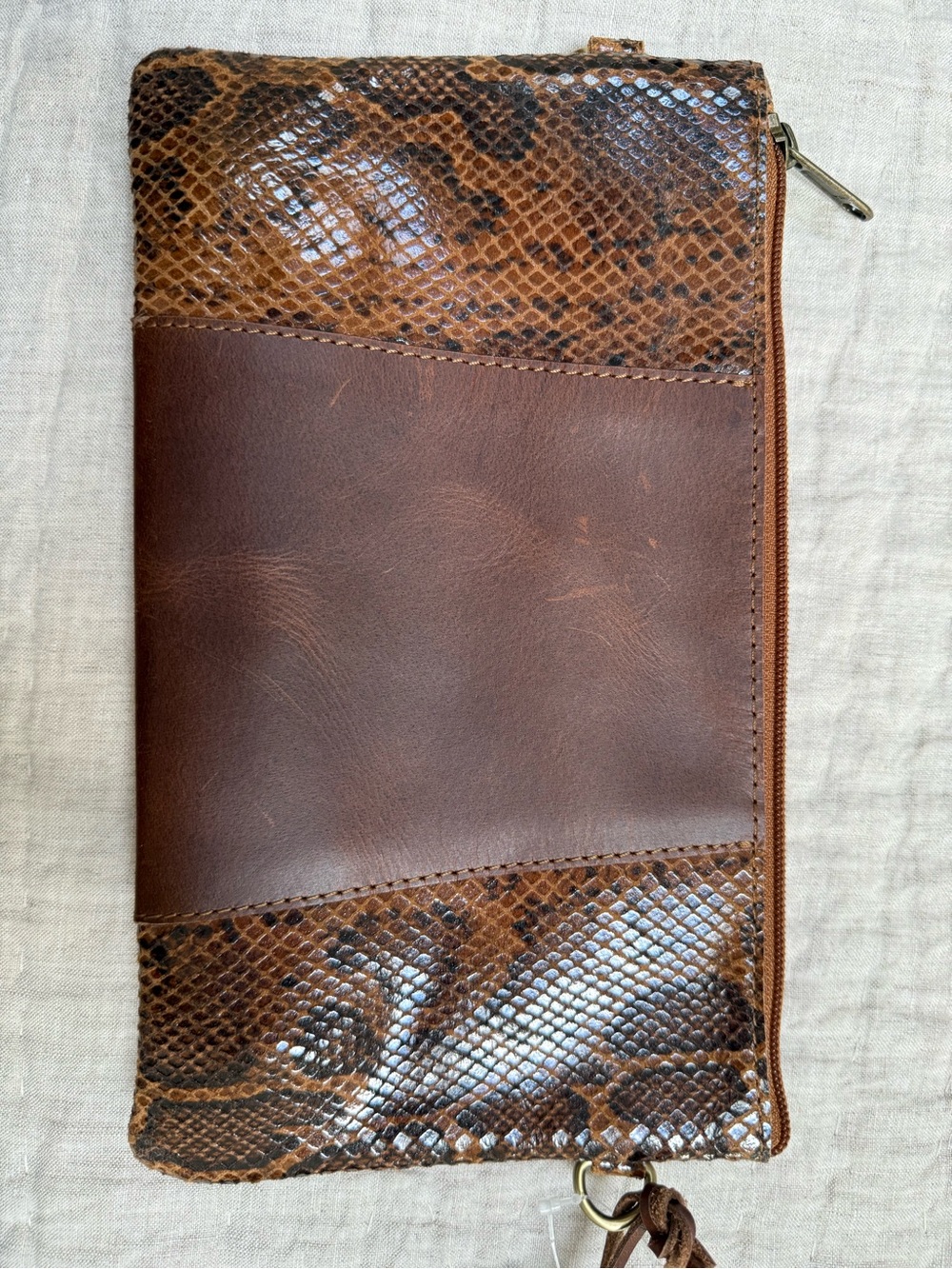 Jane Marie Genuine Leather Brown Snake-Print Zip Clutch or Crossbody Bag NWT - Picture 2 of 6